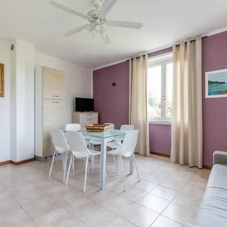 Apartment Gardasun 2 Lovely Flat Close Pet Friendly Padenghe sul Garda